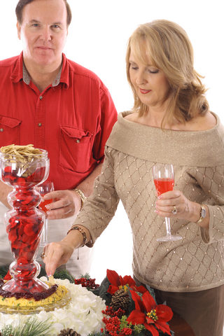 Gracious Guests and Happy Holiday Hosts Gracious Guests and Happy Holiday Hosts