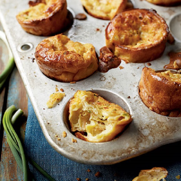 Caramelized Onion and Swiss Popovers Caramelized Onion and Swiss Popovers
